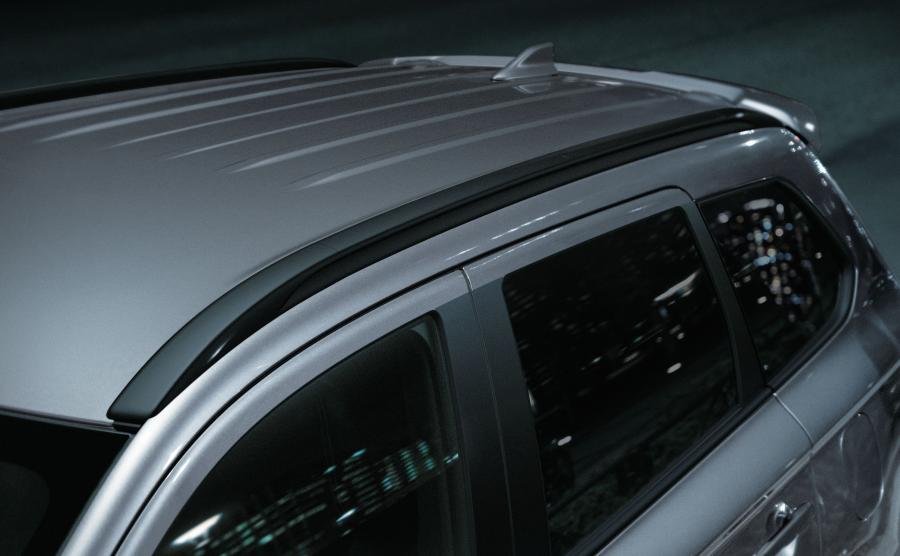 Детали экстерьера Mitsubishi Outlander Black Edition 2018 года  (JP) (фото 12 из 18)